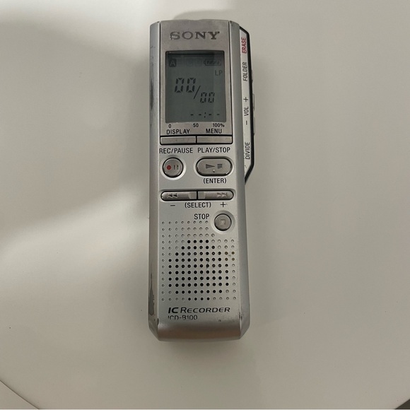 Sony ICD-B100 Handheld Silver Digital Voice Recorder 16MB 8 Hours Recording Time - Picture 7 of 16